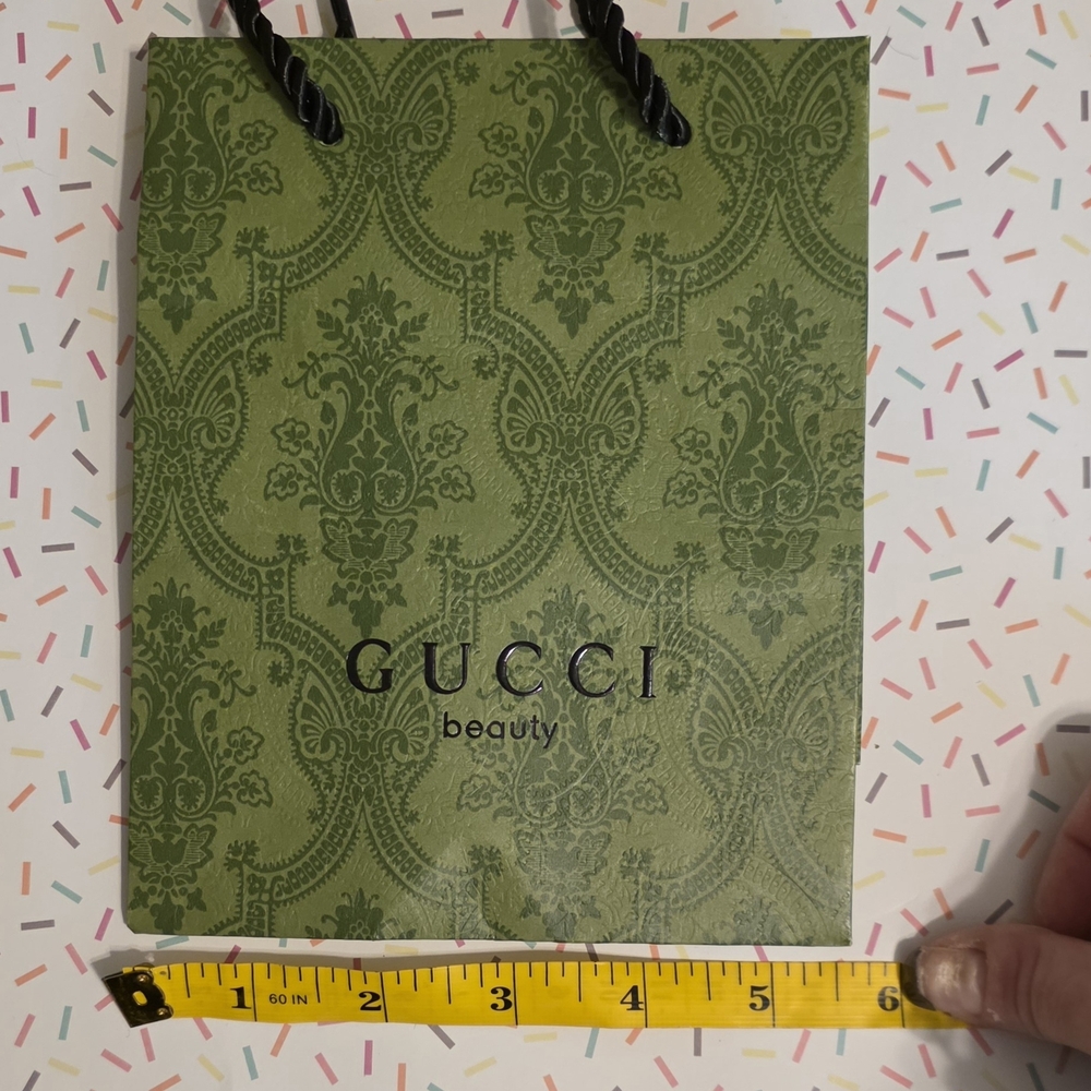 Gucci Beauty Olive Patterned Bag - Picture 3 of 3